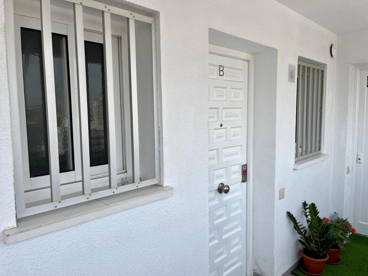 Ducado 13 Playa Benidorm Apartment Bagian luar foto