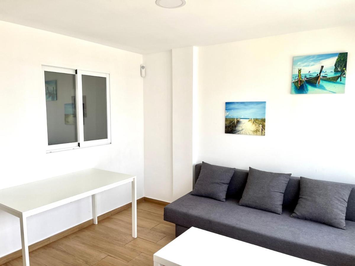 Ducado 13 Playa Benidorm Apartment Bagian luar foto