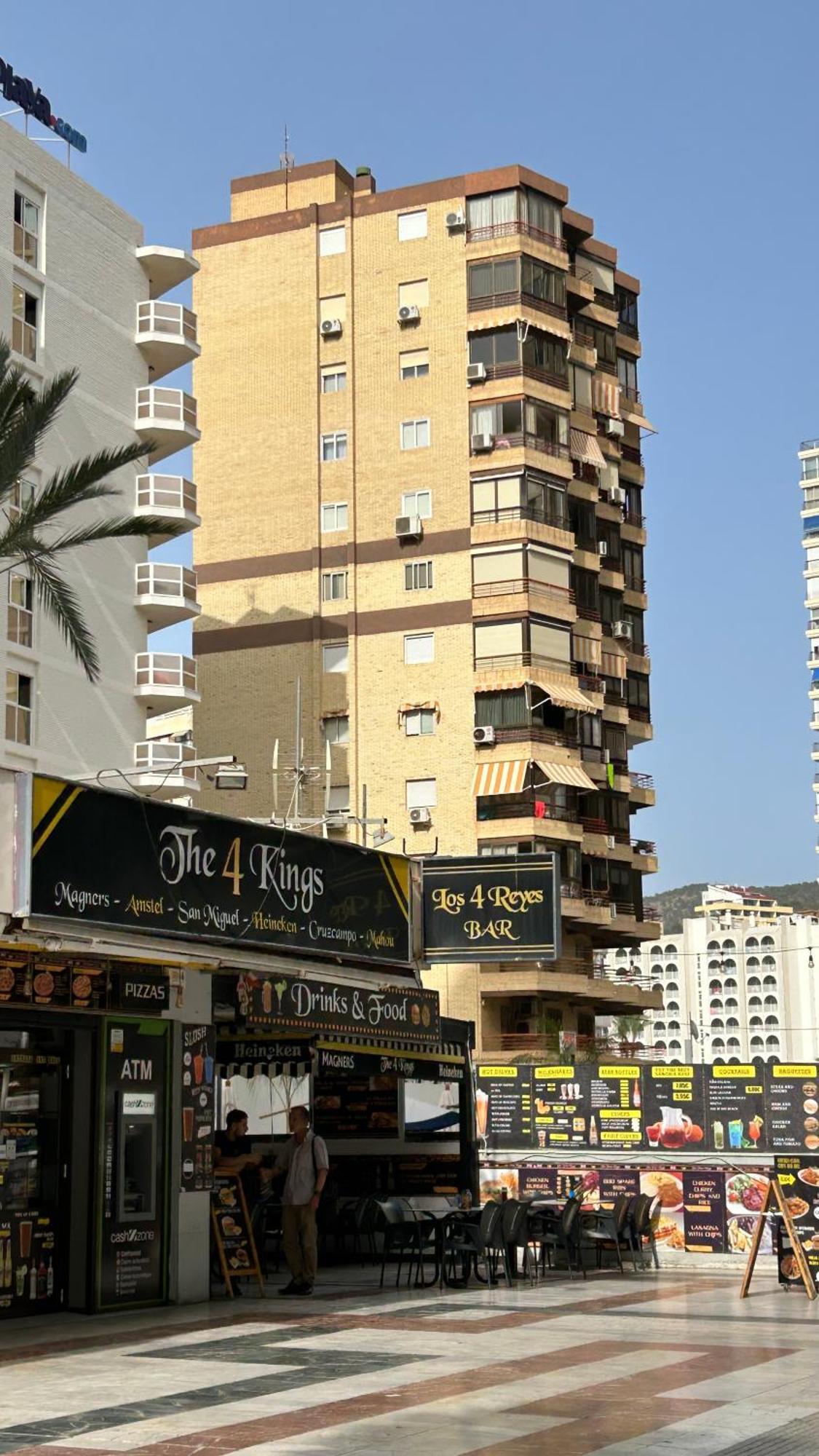 Ducado 13 Playa Benidorm Apartment Bagian luar foto