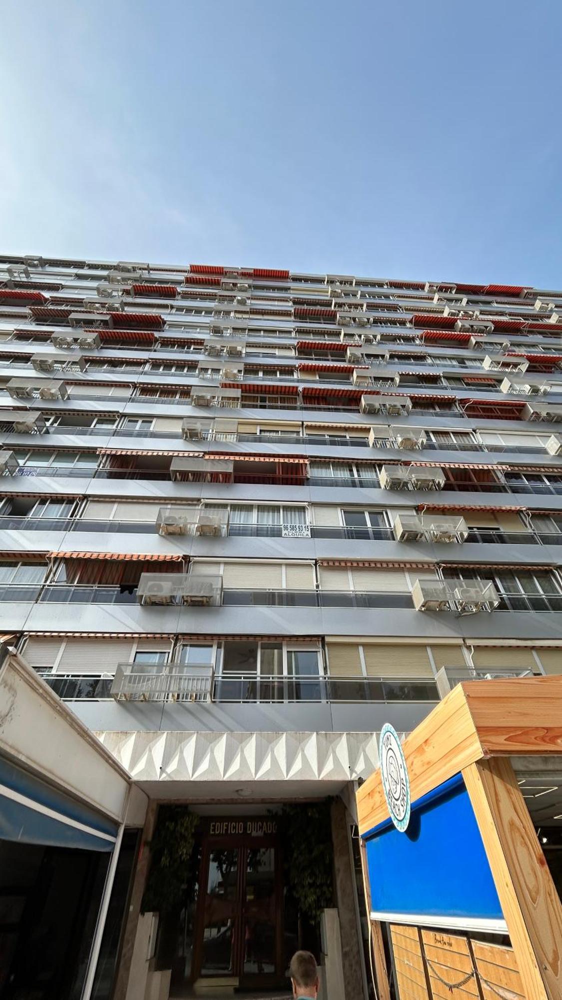 Ducado 13 Playa Benidorm Apartment Bagian luar foto