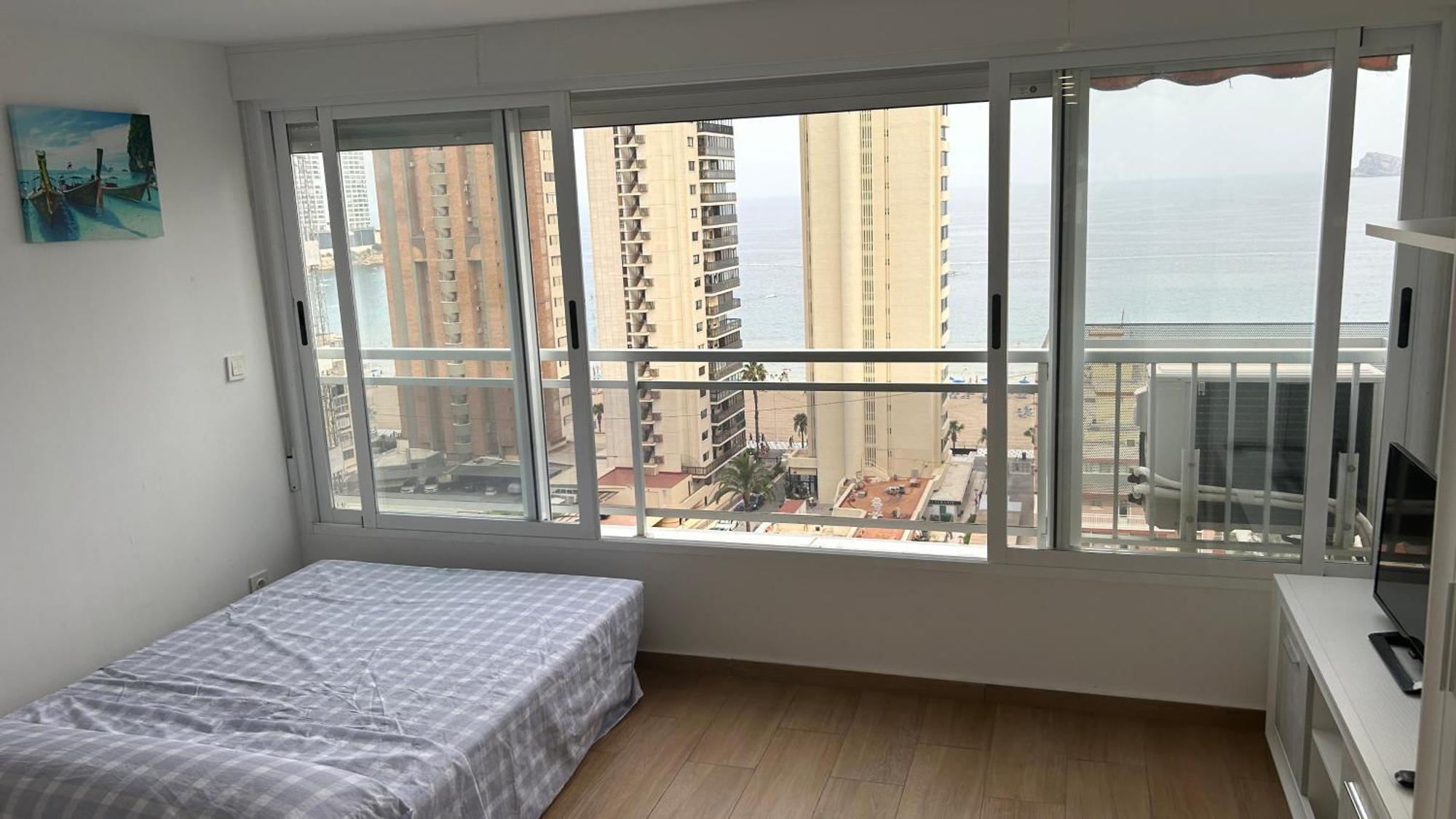 Ducado 13 Playa Benidorm Apartment Bagian luar foto