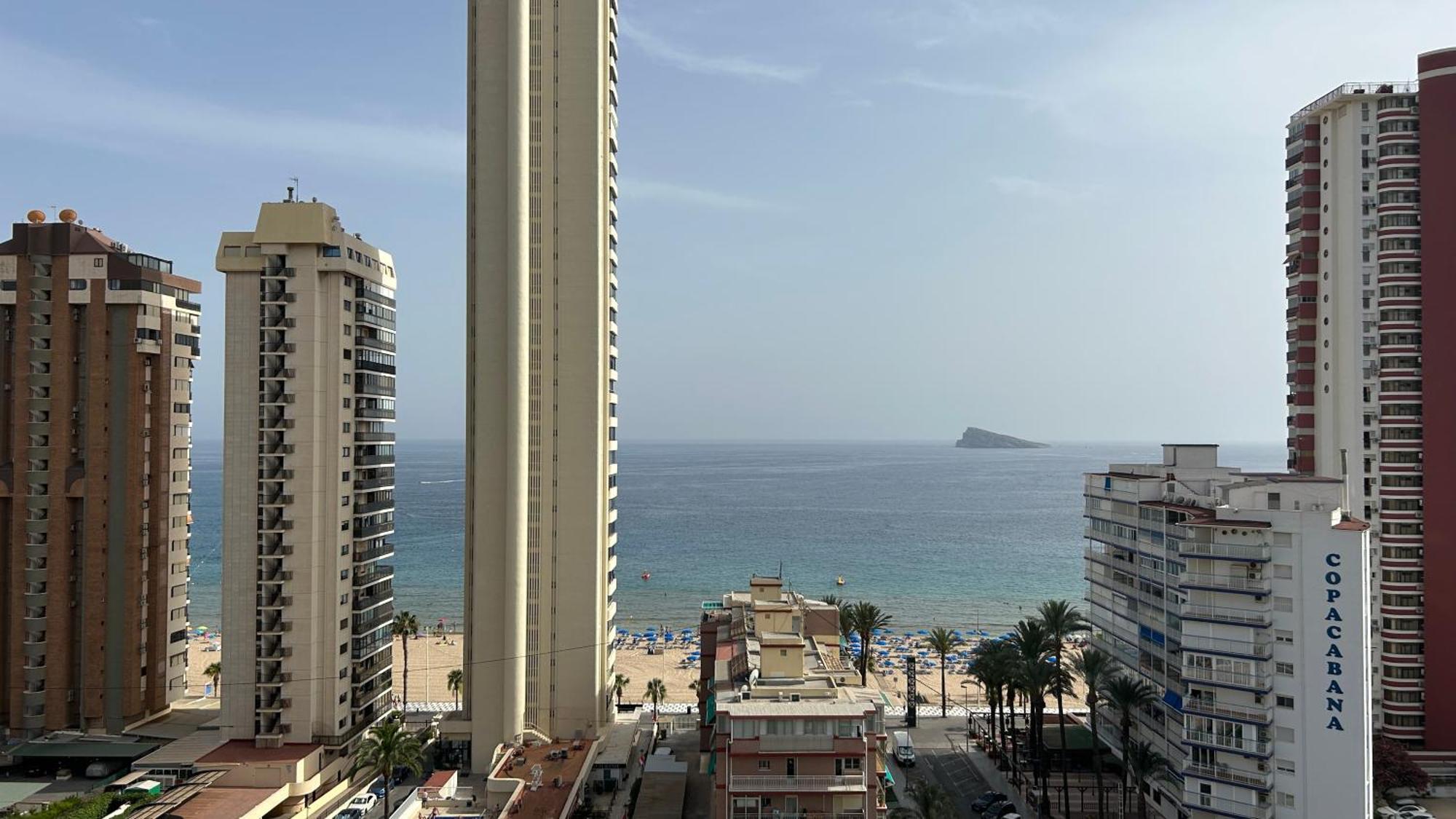 Ducado 13 Playa Benidorm Apartment Bagian luar foto