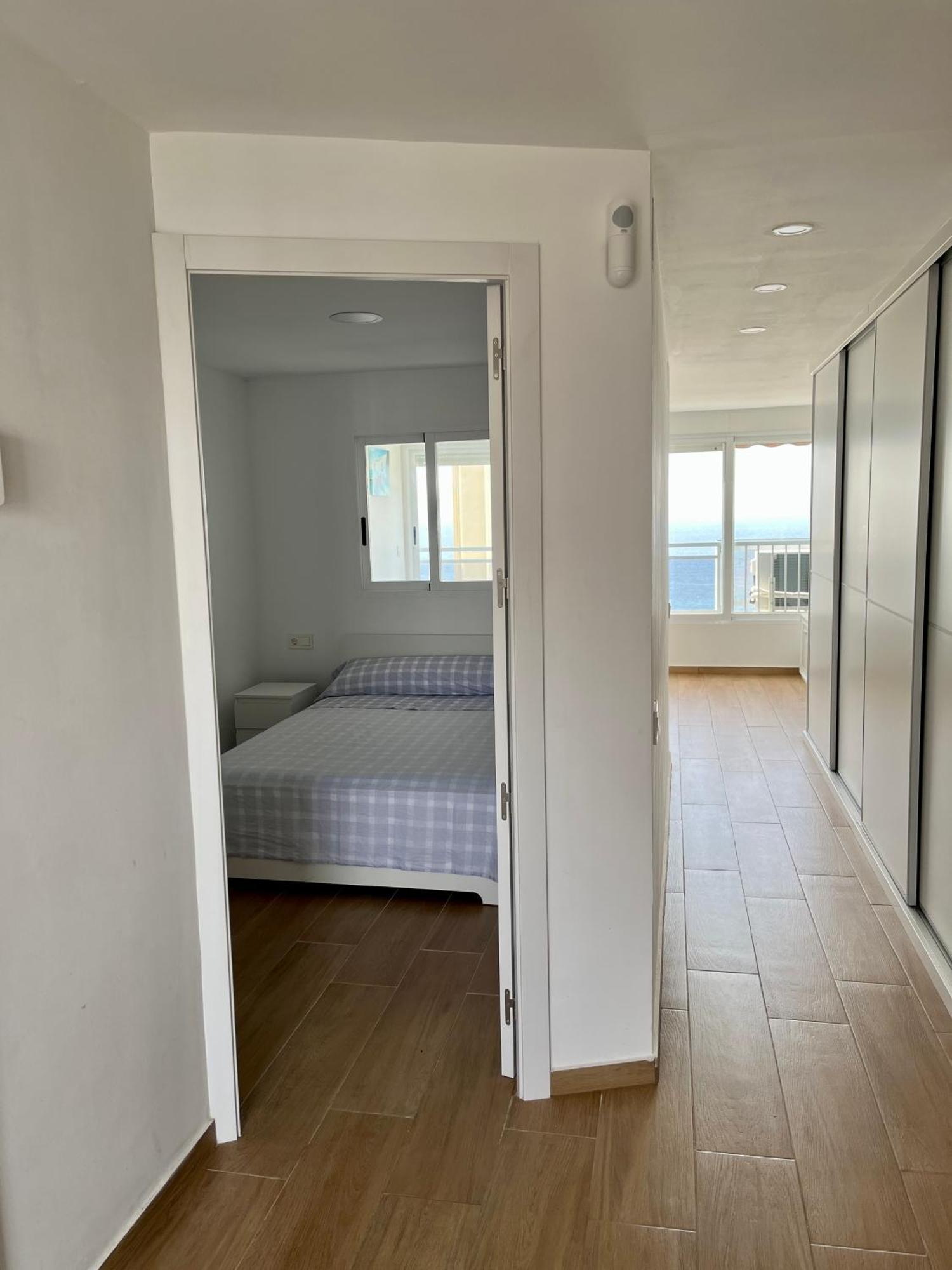 Ducado 13 Playa Benidorm Apartment Bagian luar foto