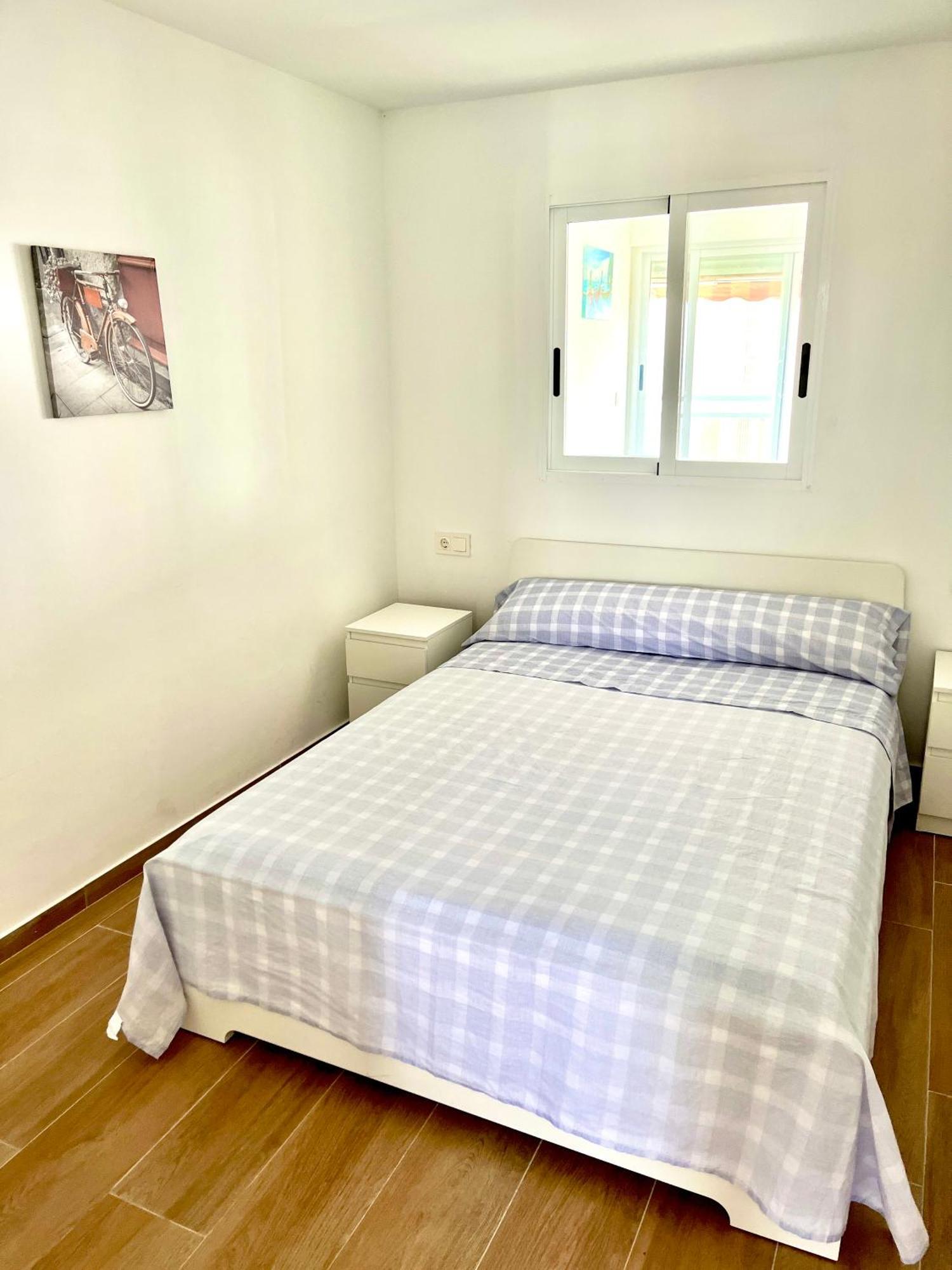 Ducado 13 Playa Benidorm Apartment Bagian luar foto